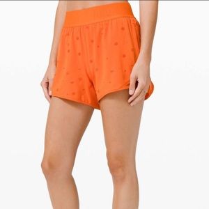 Lululemon Hotty Hot Short 4" - Poco Logo Foil Amber Orange
